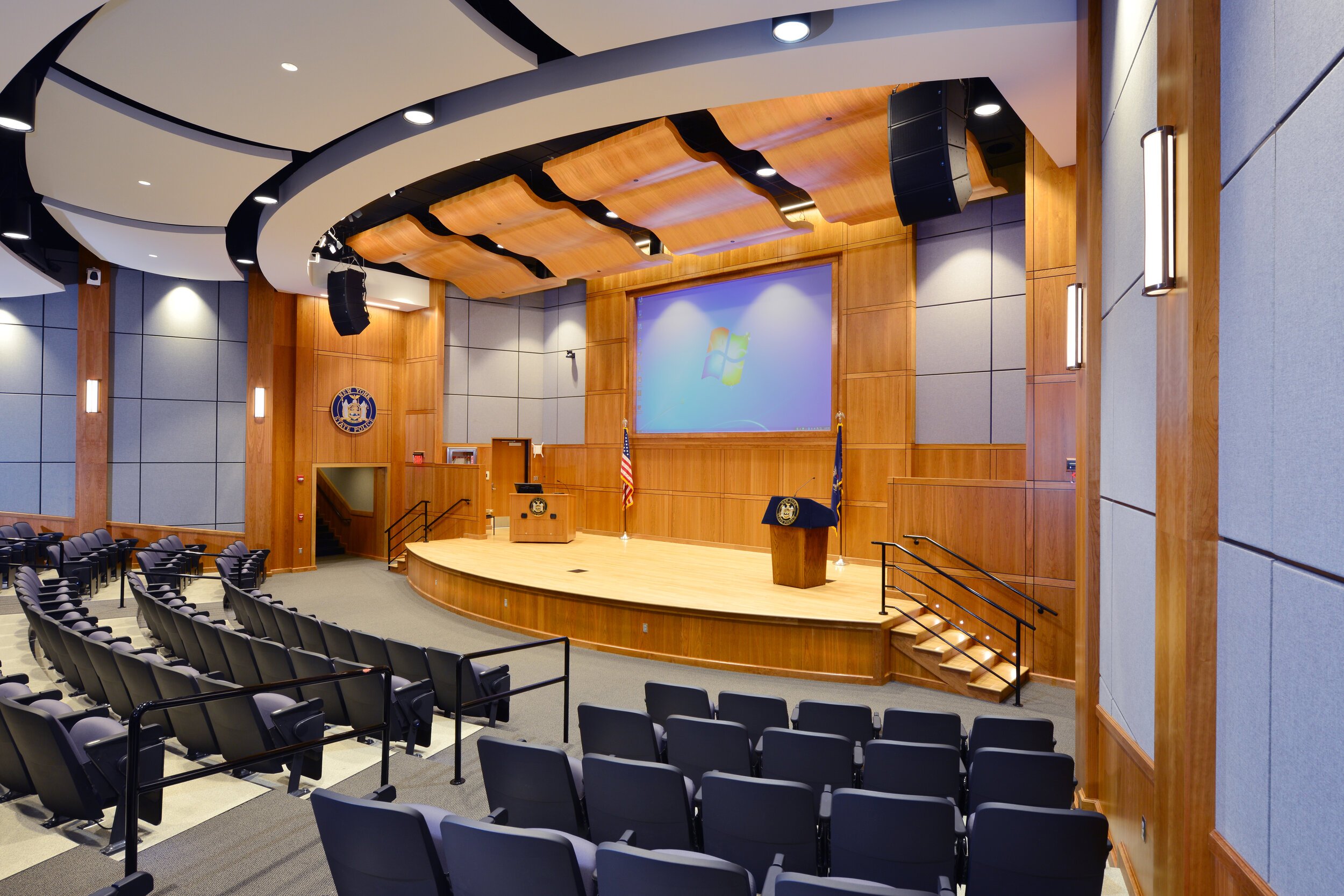 WoodLine-Classic-standard-wall-and-ceiling-panels
